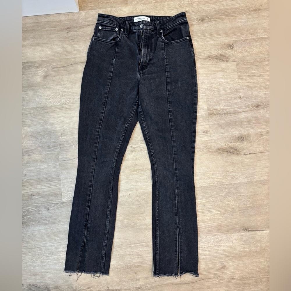 Abercrombie & Fitch high rise curve love jeans - size 26 / 2 short